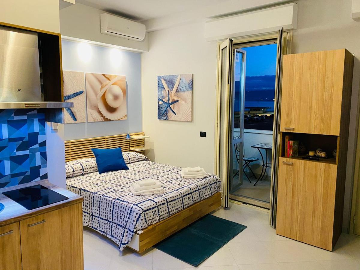 B E B Le Terrazze Sul Mare Bed & Breakfast Catanzaro Dış mekan fotoğraf