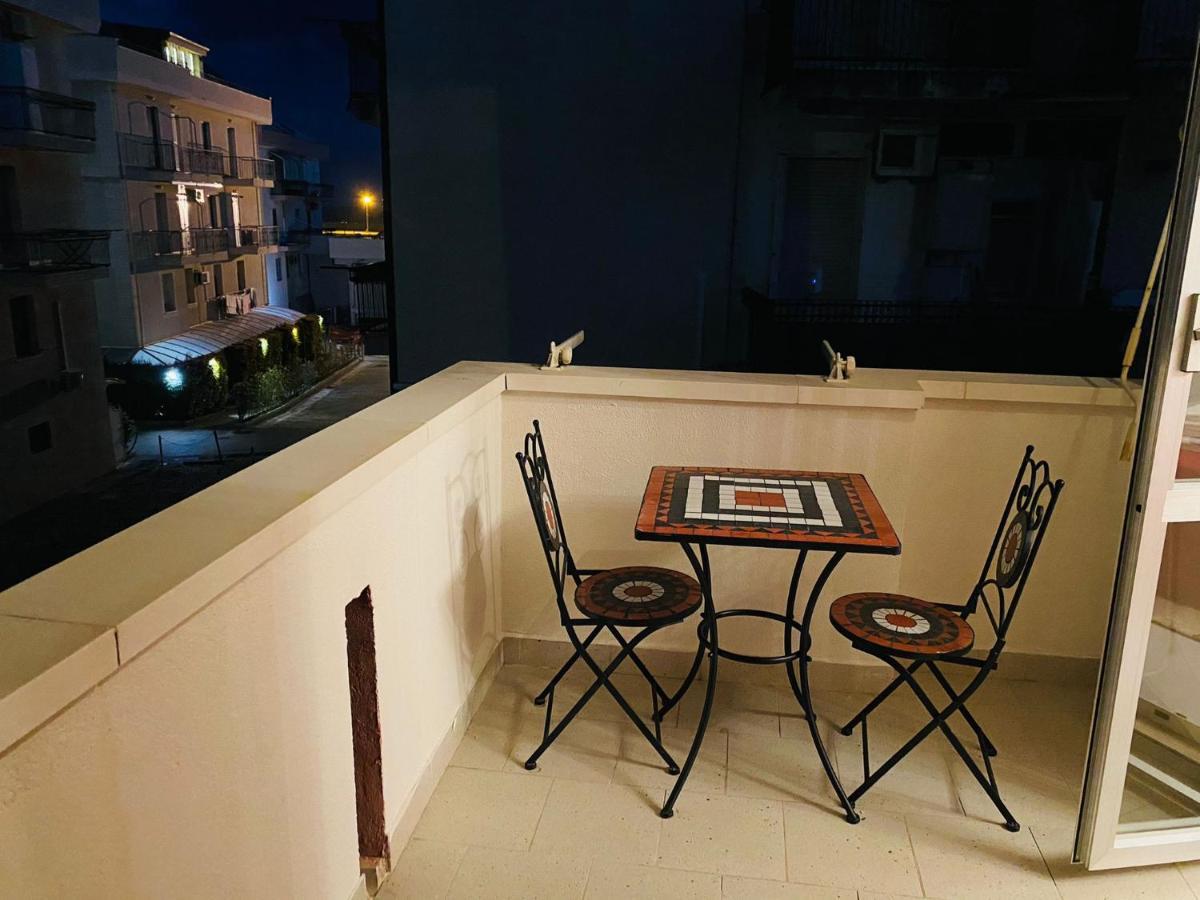 B E B Le Terrazze Sul Mare Bed & Breakfast Catanzaro Dış mekan fotoğraf