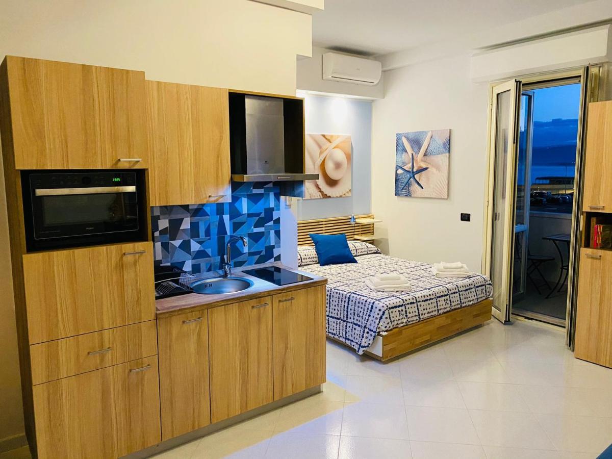 B E B Le Terrazze Sul Mare Bed & Breakfast Catanzaro Dış mekan fotoğraf