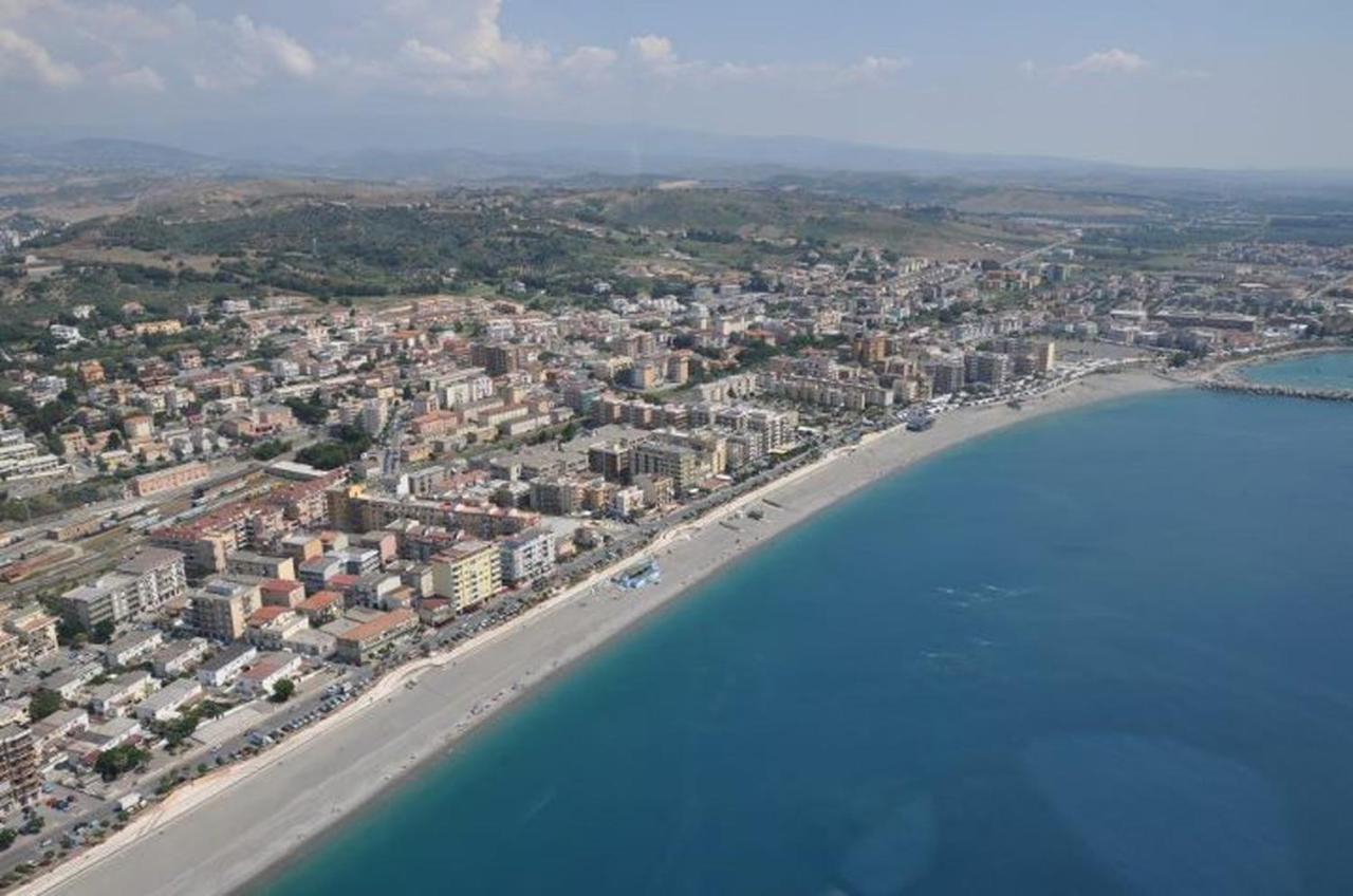 B E B Le Terrazze Sul Mare Bed & Breakfast Catanzaro Dış mekan fotoğraf