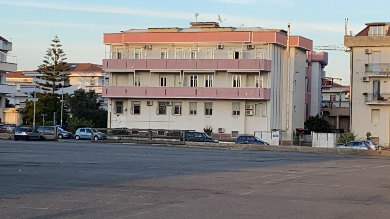 B E B Le Terrazze Sul Mare Bed & Breakfast Catanzaro Dış mekan fotoğraf