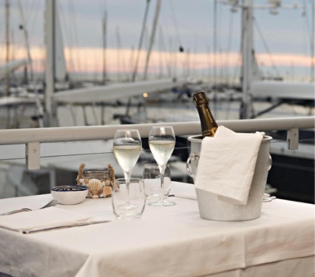 B E B Le Terrazze Sul Mare Bed & Breakfast Catanzaro Dış mekan fotoğraf